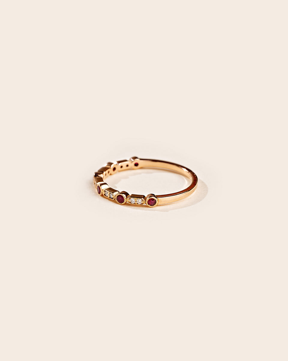 Bague Fantaisie Fleur Sertie De Rubis Cz 17 Mm - Tailles T52 à T60, Neuf Avec étiquettes, Sans Nickel
