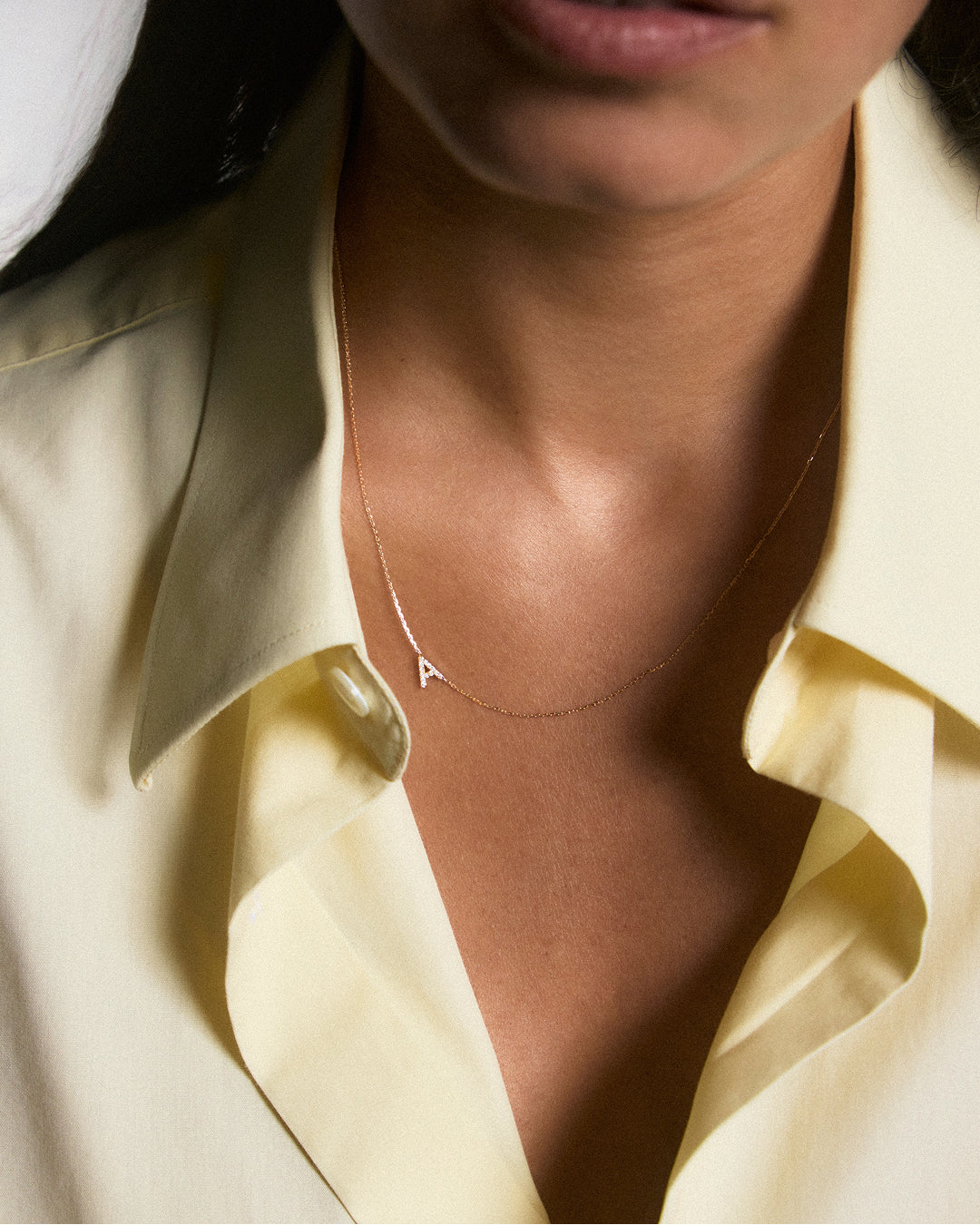 Collier lettre classique or et diamants
