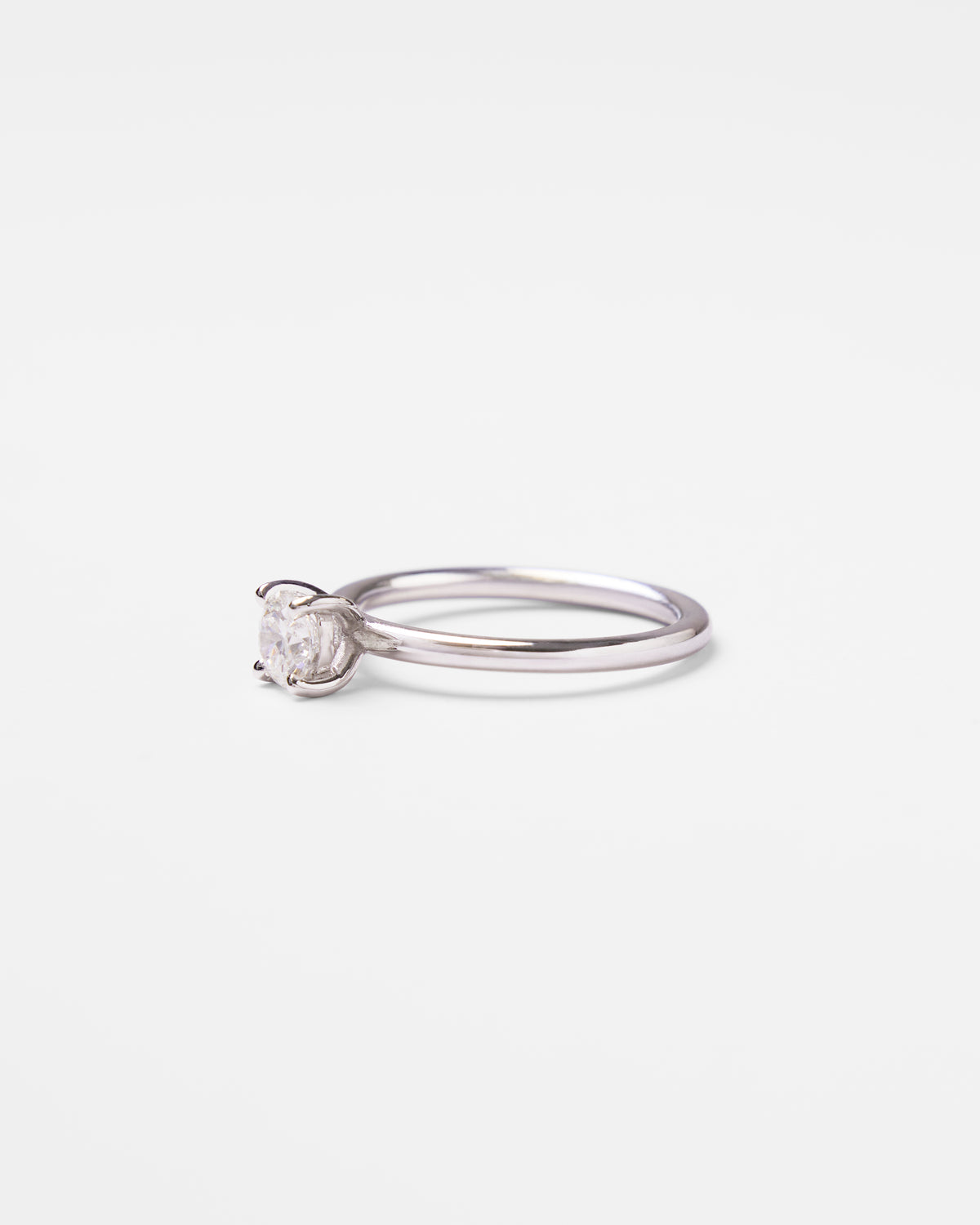 Bague solitaire en or et diamant