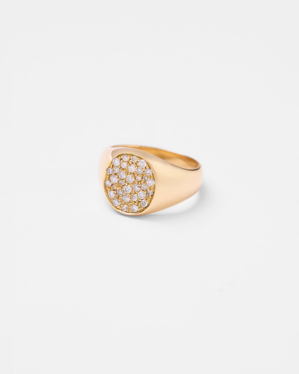 Chevalière héritage ovale en or et diamants