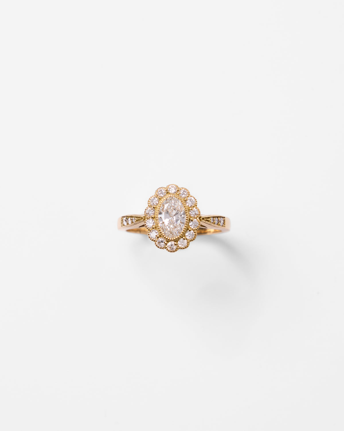 Bague marguerite vintage en or jaune et diamant