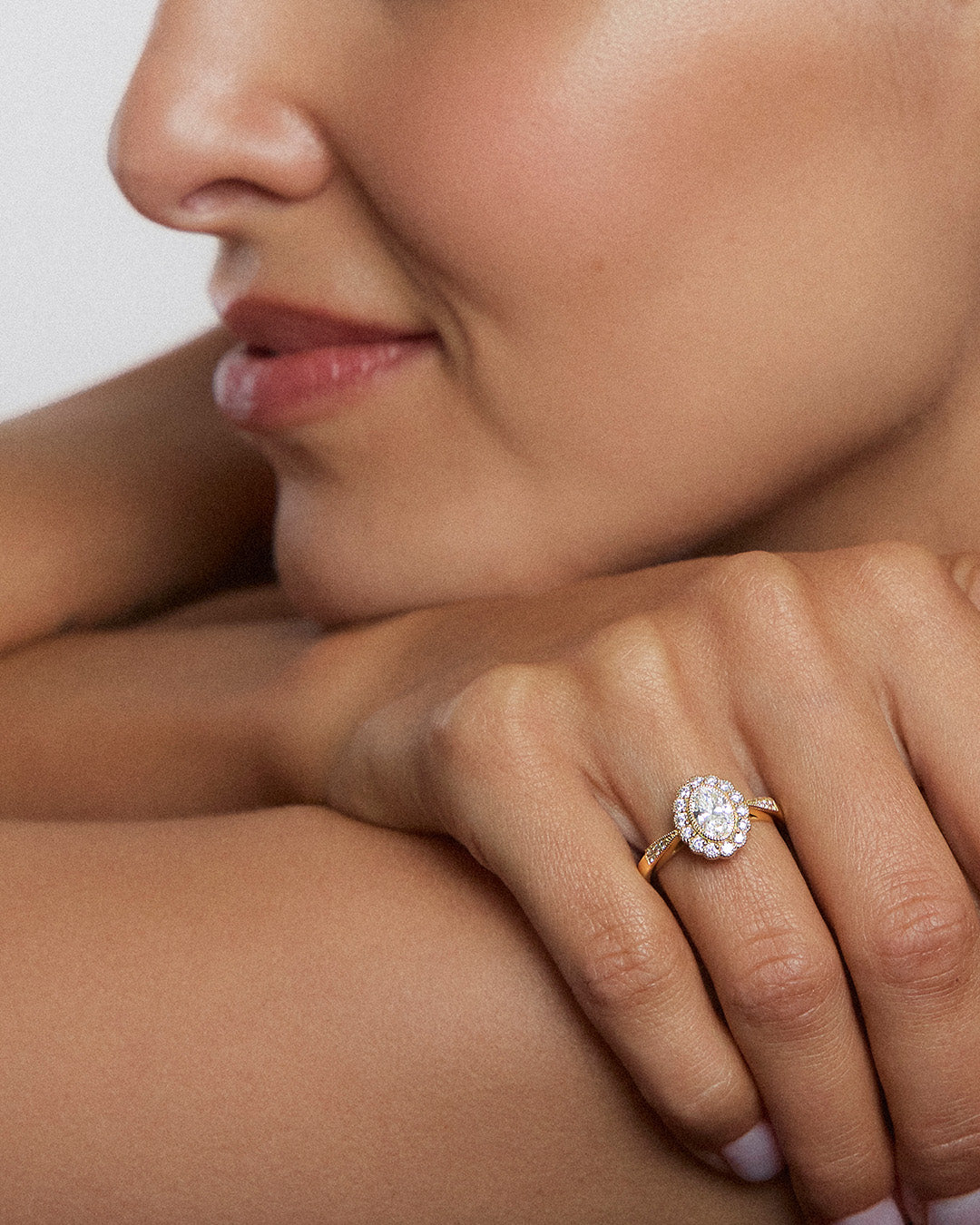 Bague marguerite vintage en or jaune et diamant