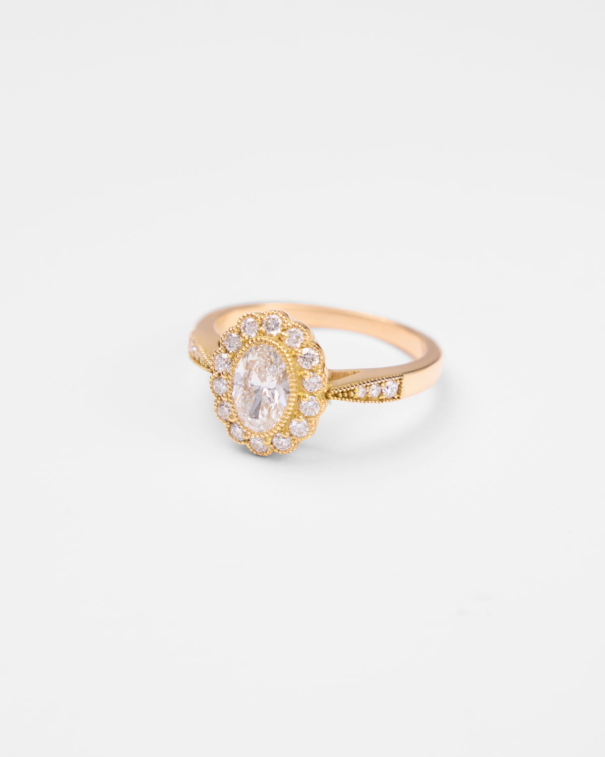Bague marguerite vintage en or et diamants