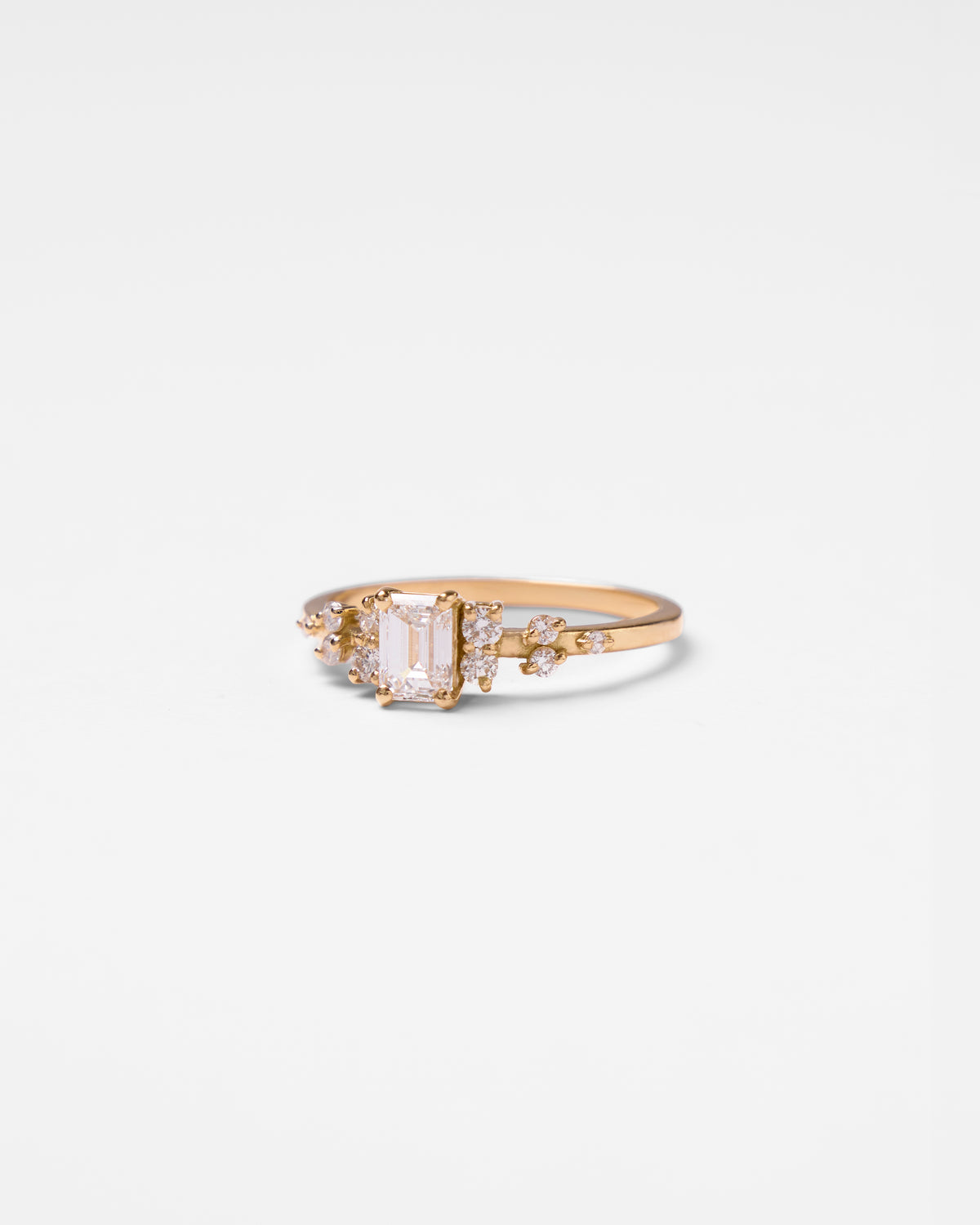 Bague Nova en or blanc et diamant taille émeraude