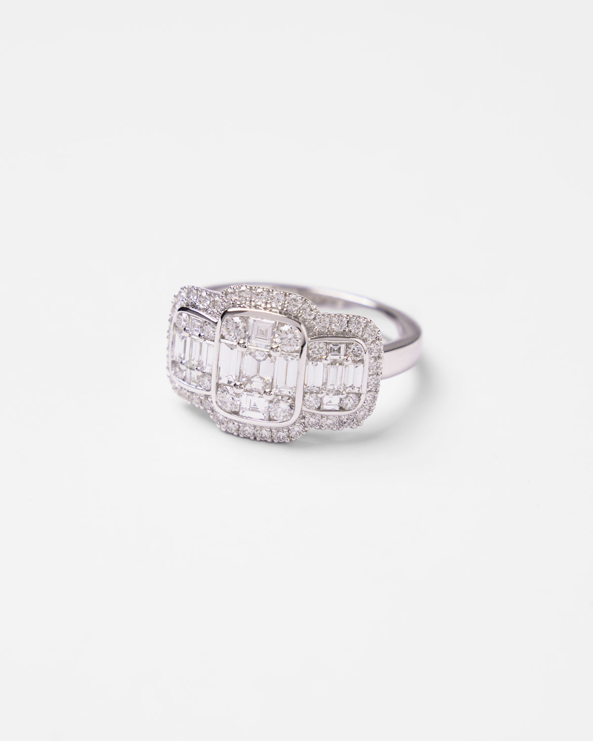 Bague Signature en or jaune et diamants