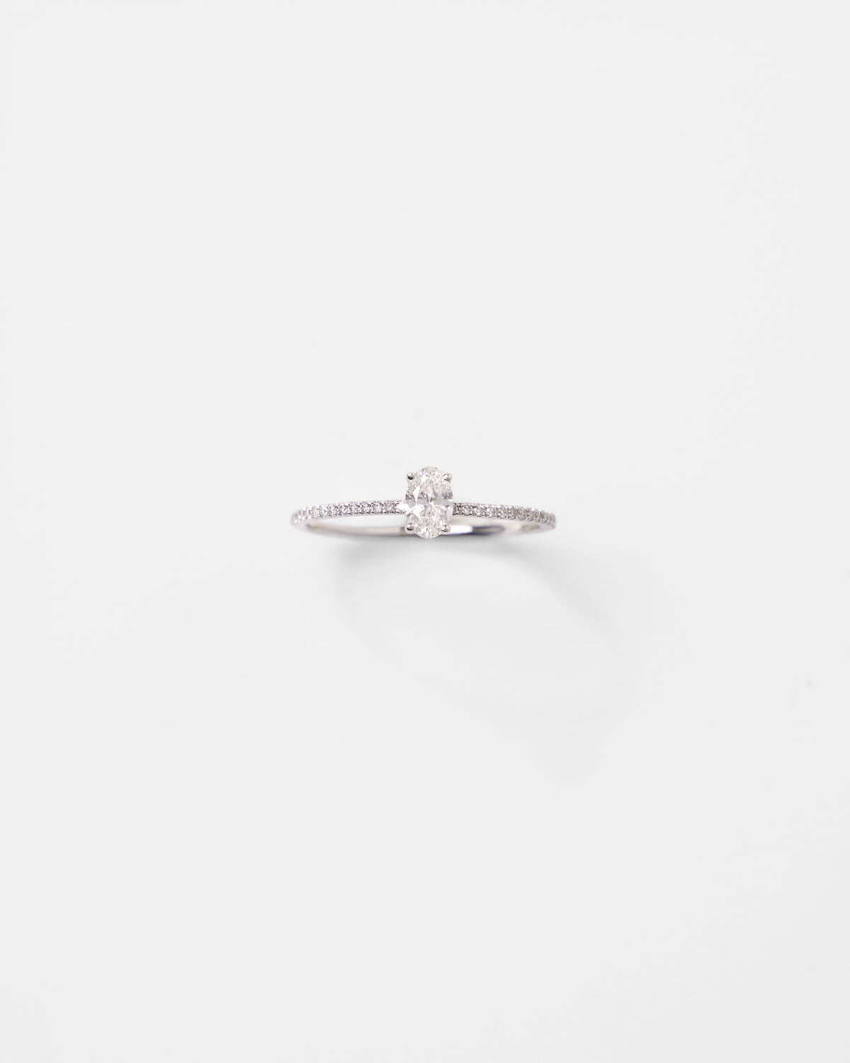 Bague solitaire en or et diamants