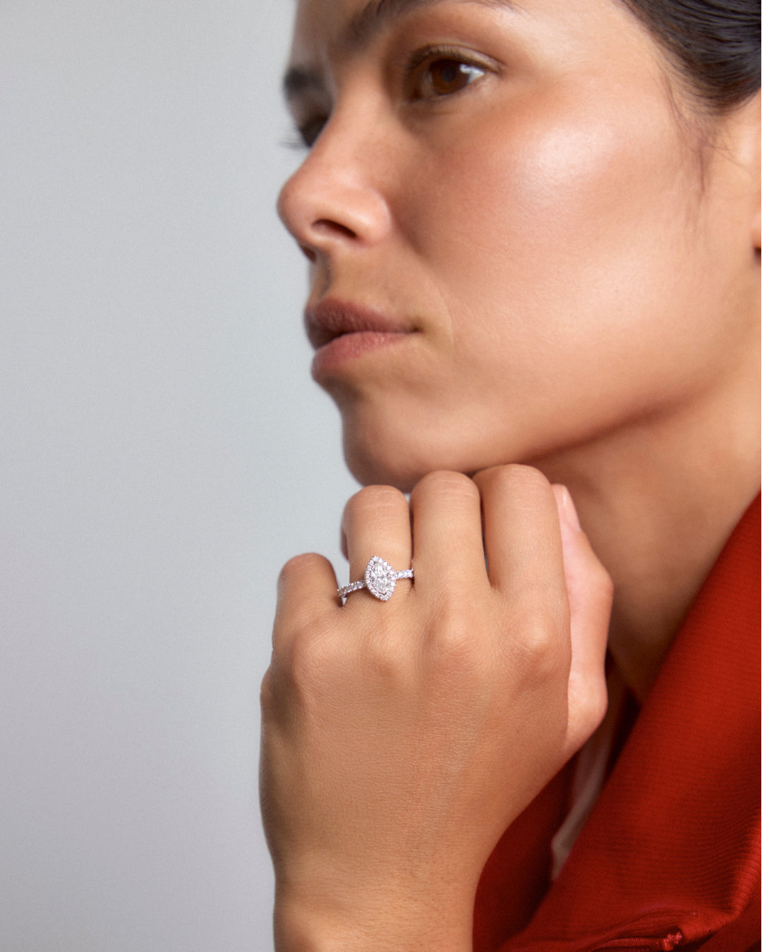 Bague solitaire en or et diamant marquise