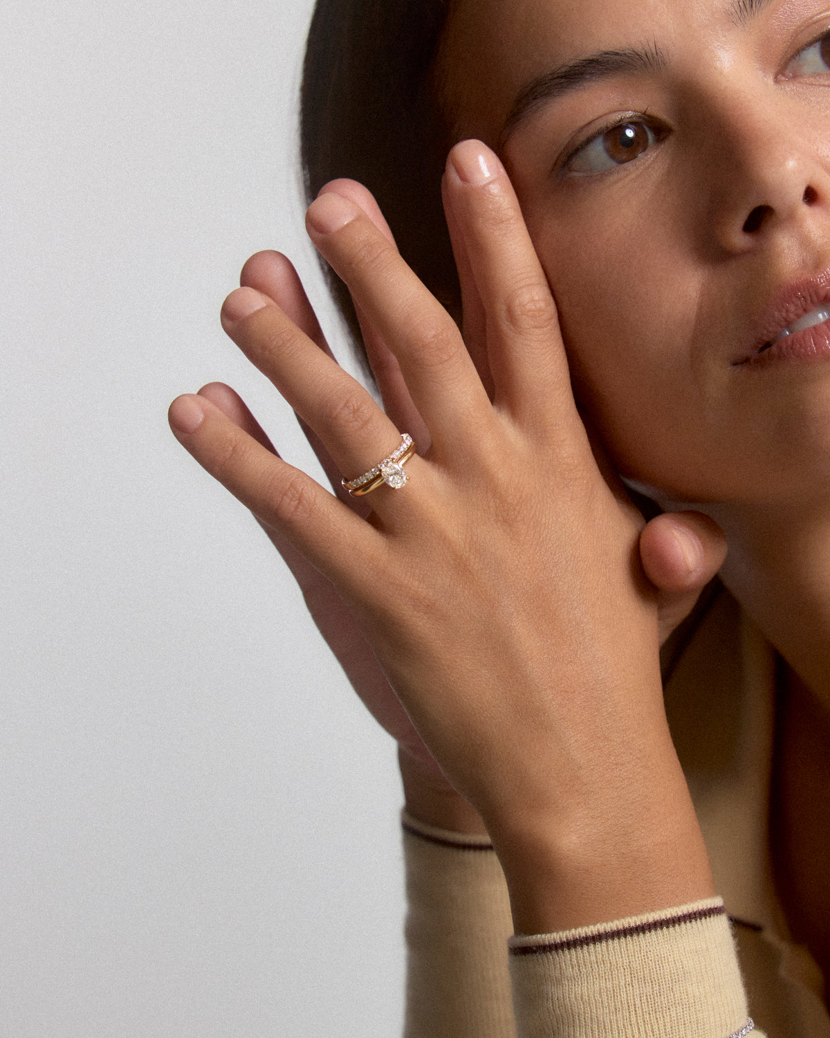 Bague solitaire en or et diamant oval