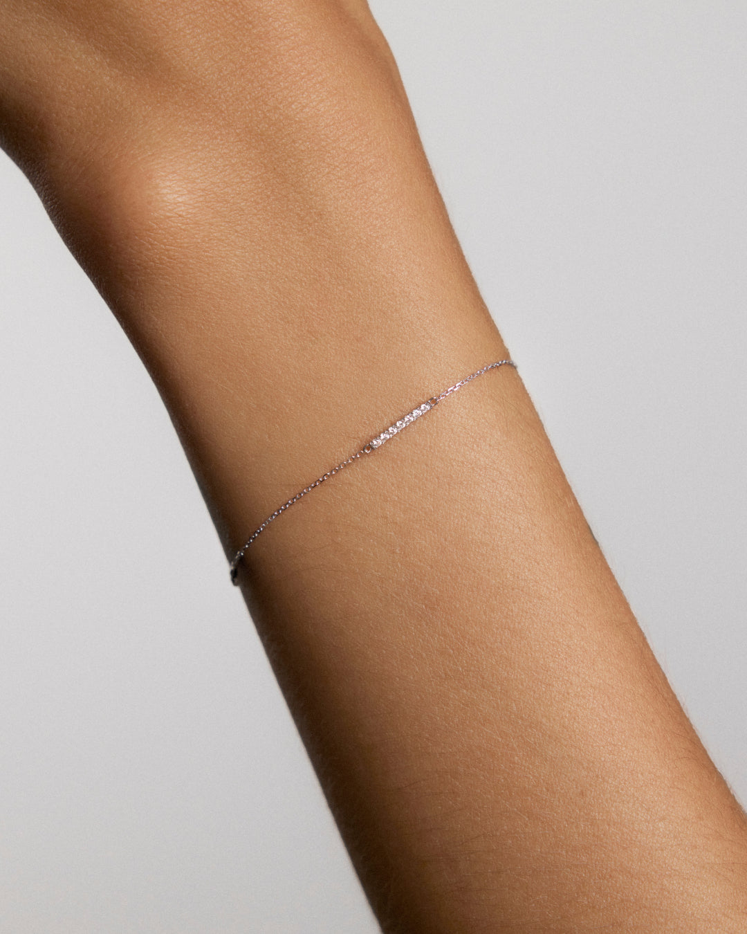 Bracelet en or blanc et barrette de diamants