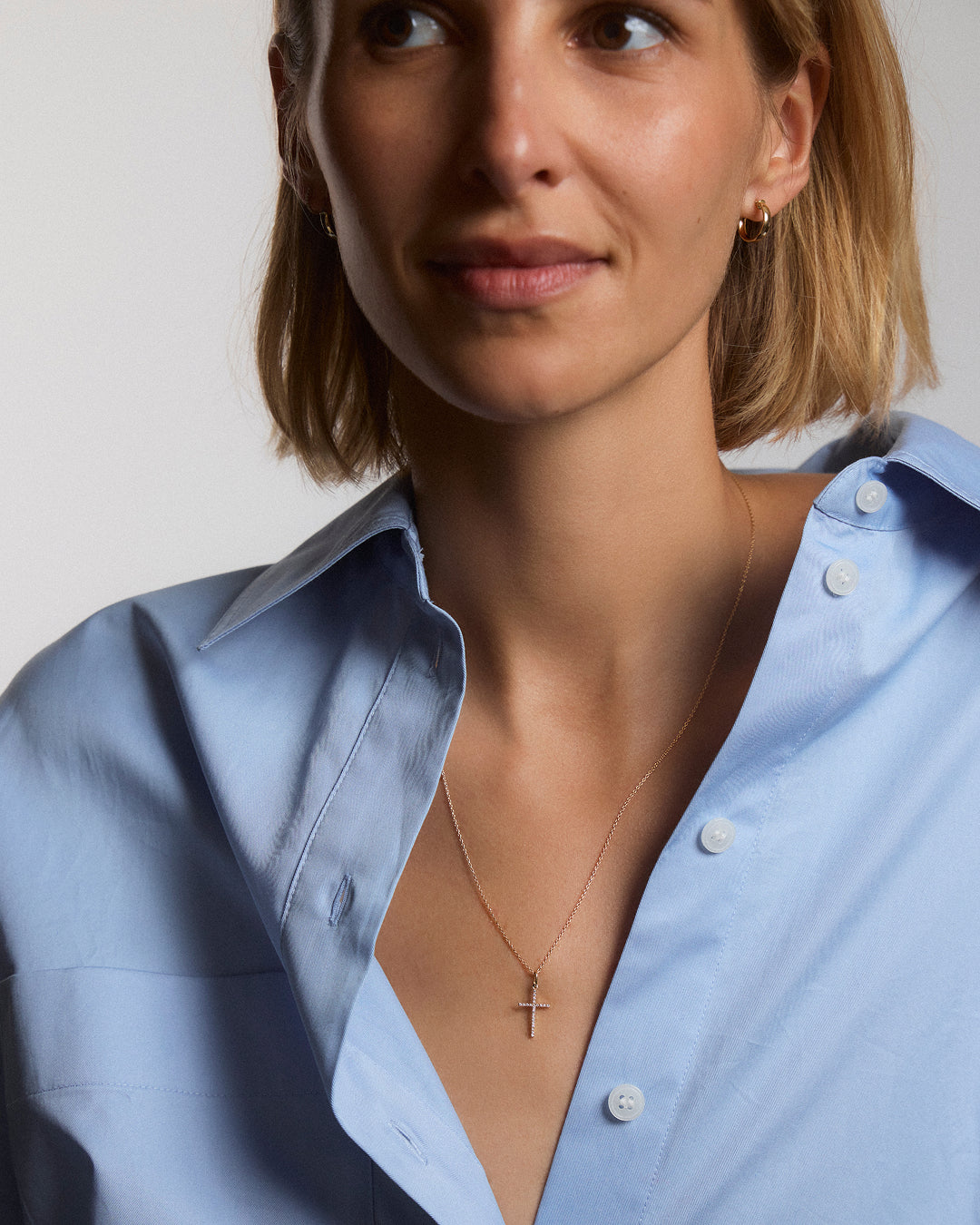 Collier croix en or et diamants