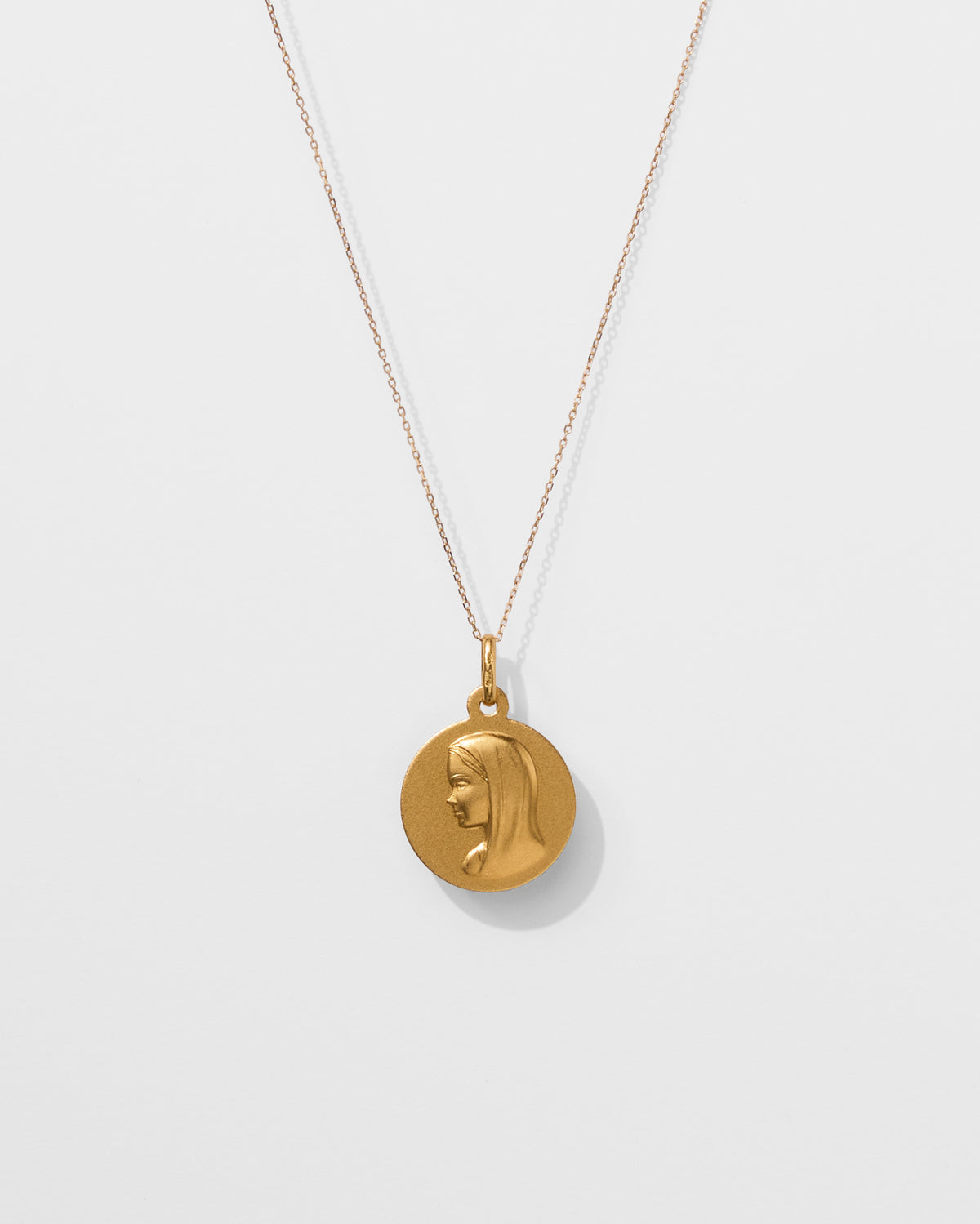Collier médaille en or